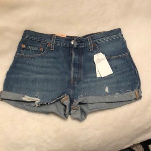 Levi 501 denim shorts. NWT!